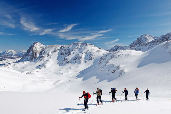 Go skiing on the Dachstein massif